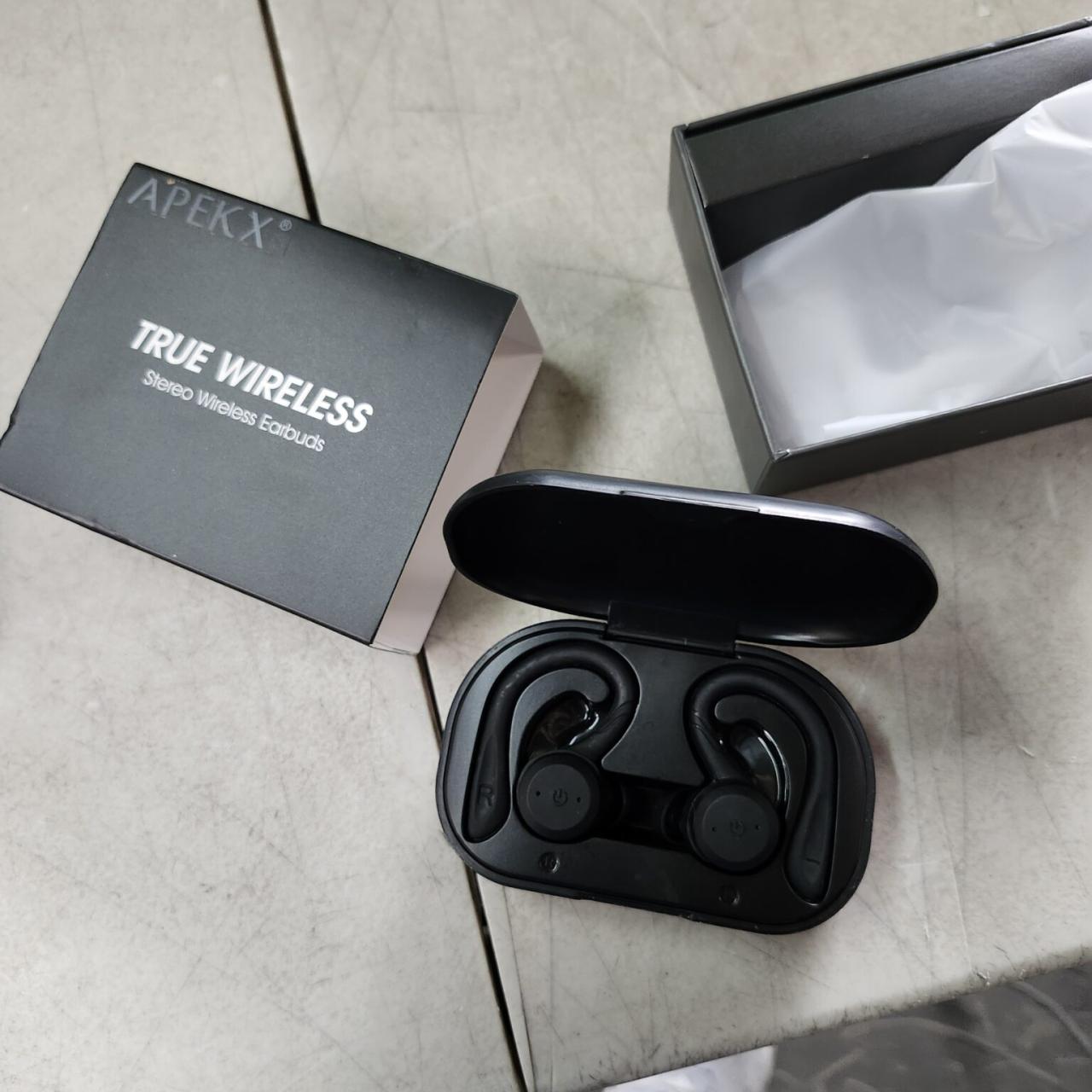 Flip true wireless bluetooth earbuds with mic