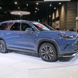 2024 honda pilot vs 2024 toyota grand highlander