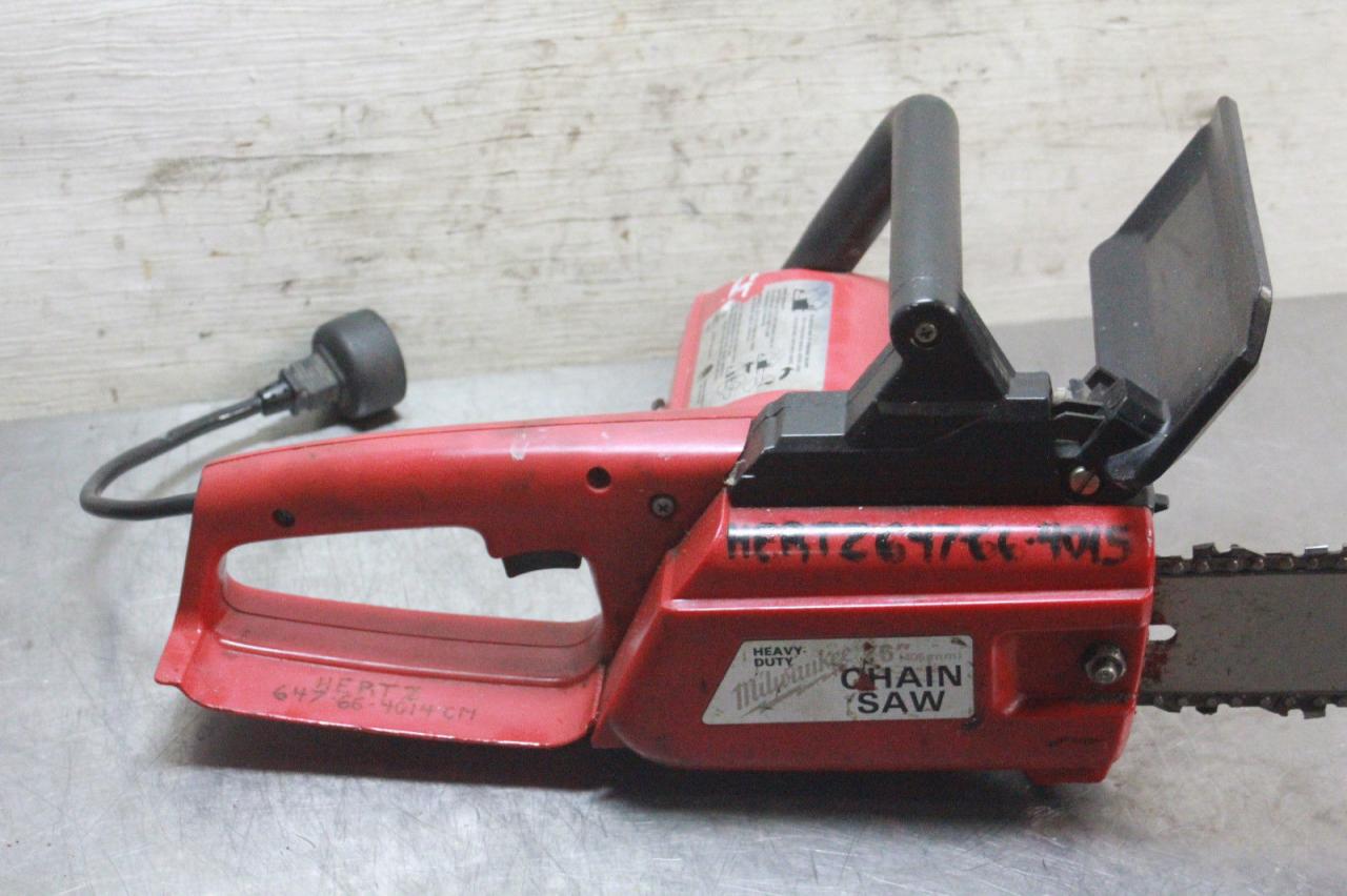 Milwaukee chainsaw