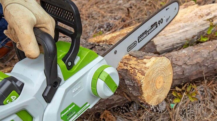 Small electric chainsaw