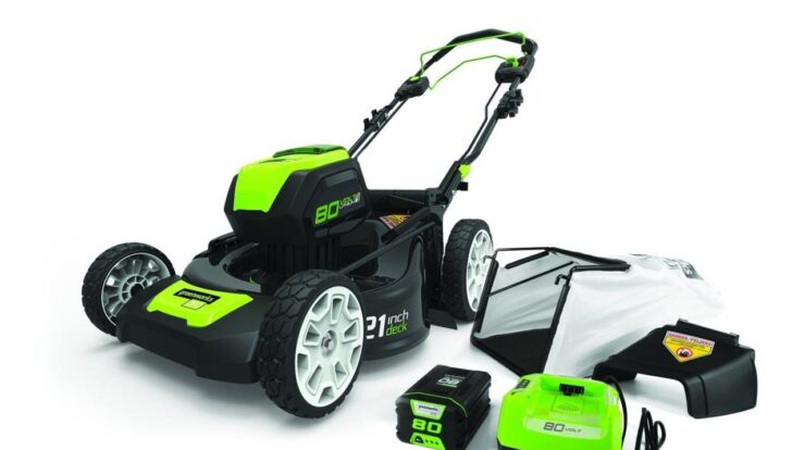 Self propelled electric lawn mower